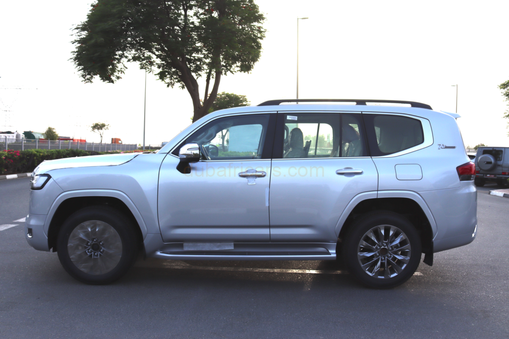 2023 TOYOTA LC300 VXR 3.3 DIESEL - BRAND NEW LHD