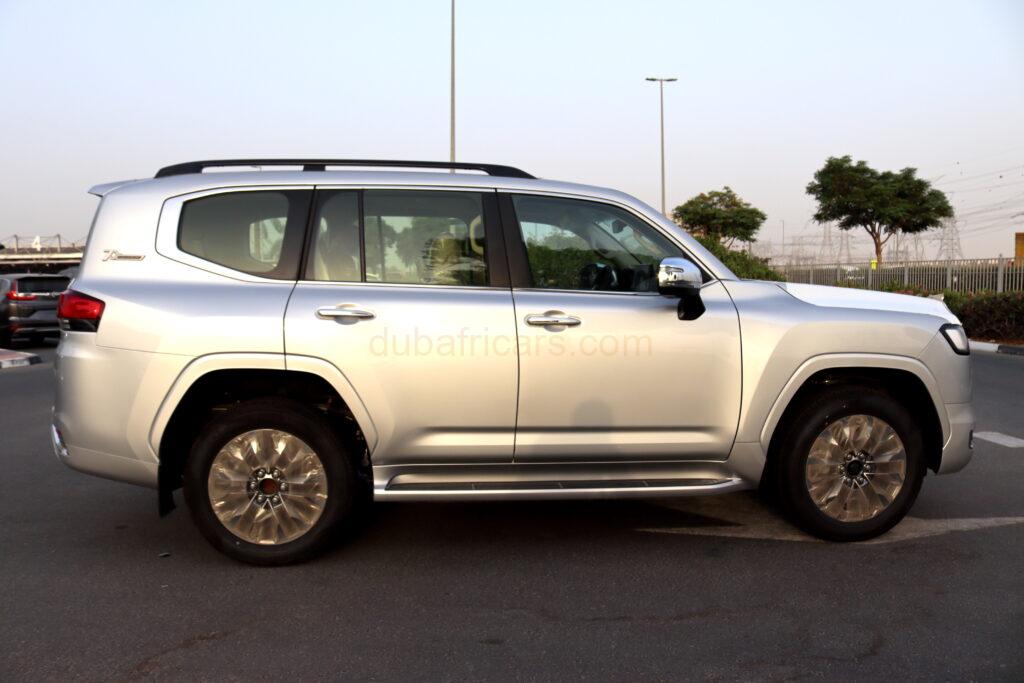 2023 TOYOTA LC300 VXR 3.3 DIESEL - BRAND NEW LHD