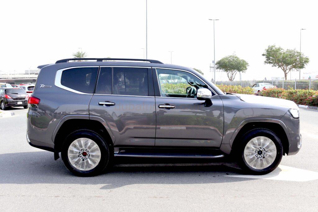 TOYOTA LC300 VXR 3.5 PETROL 2023