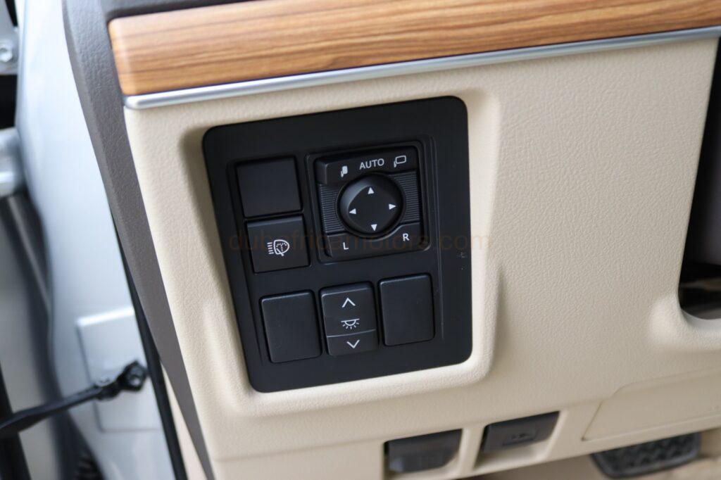 2023 TOYOTA PRADO VX-L