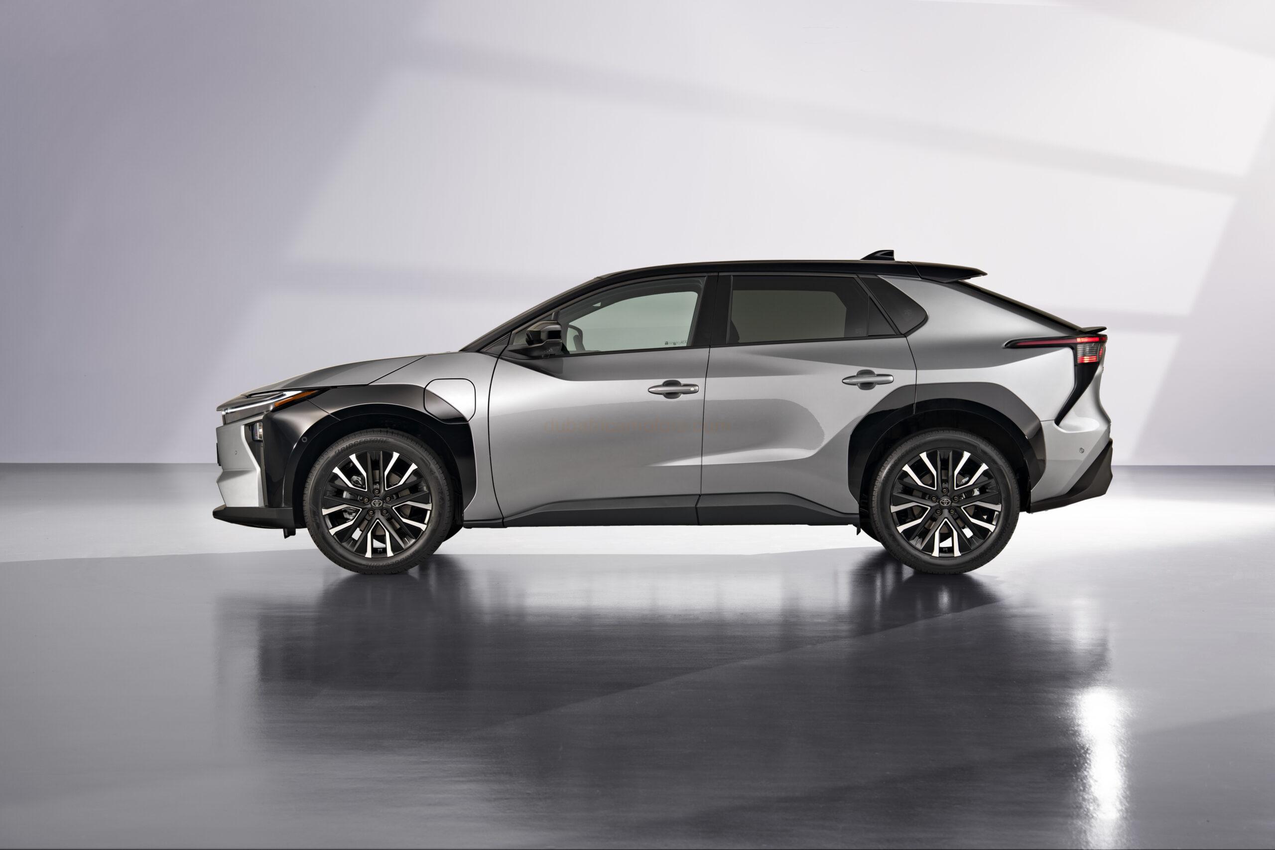 2025 TOYOTA BZ4X