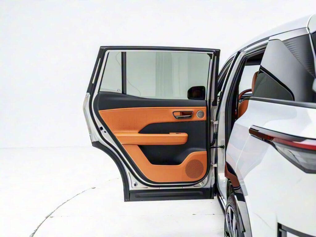 2025 TOYOTA BZ3X EV 610KM