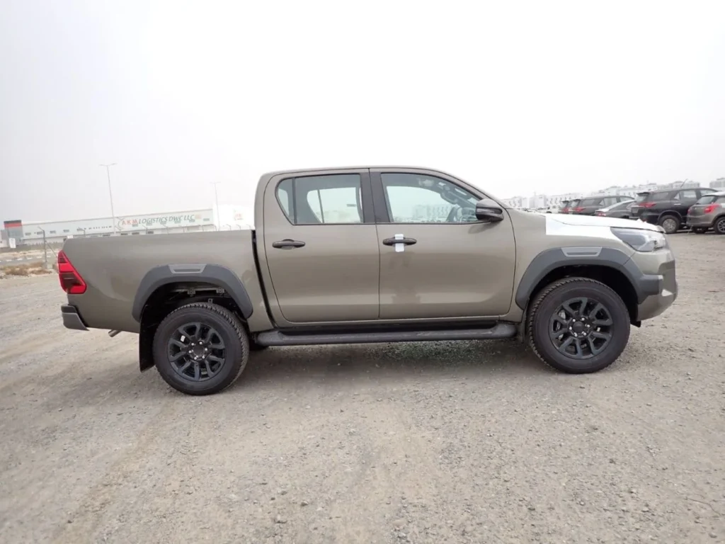2025 TOYOTA HILUX ADVENTURE 2.8L