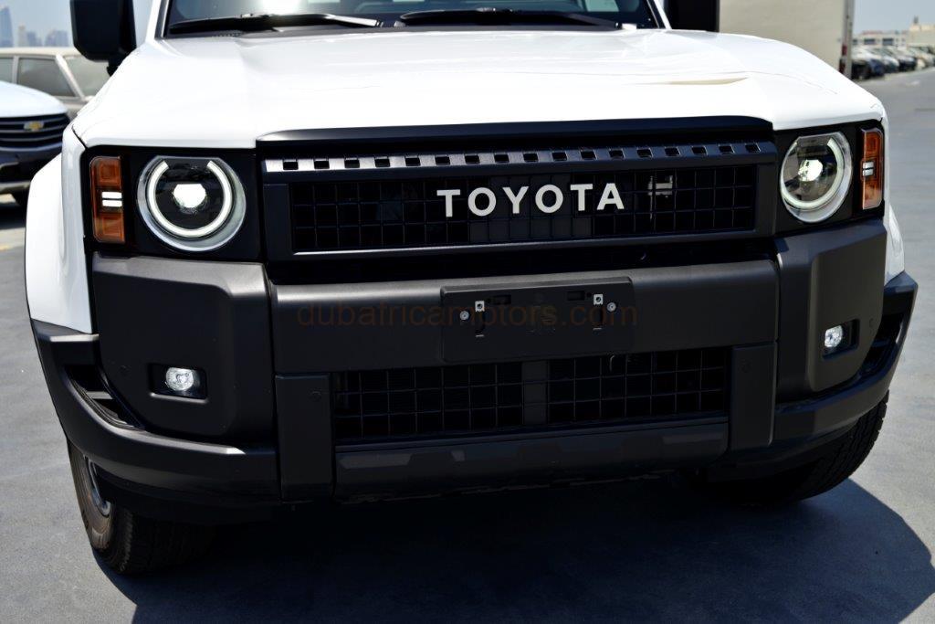 TOYOTA LAND CRUISER PRADO TX2 2026